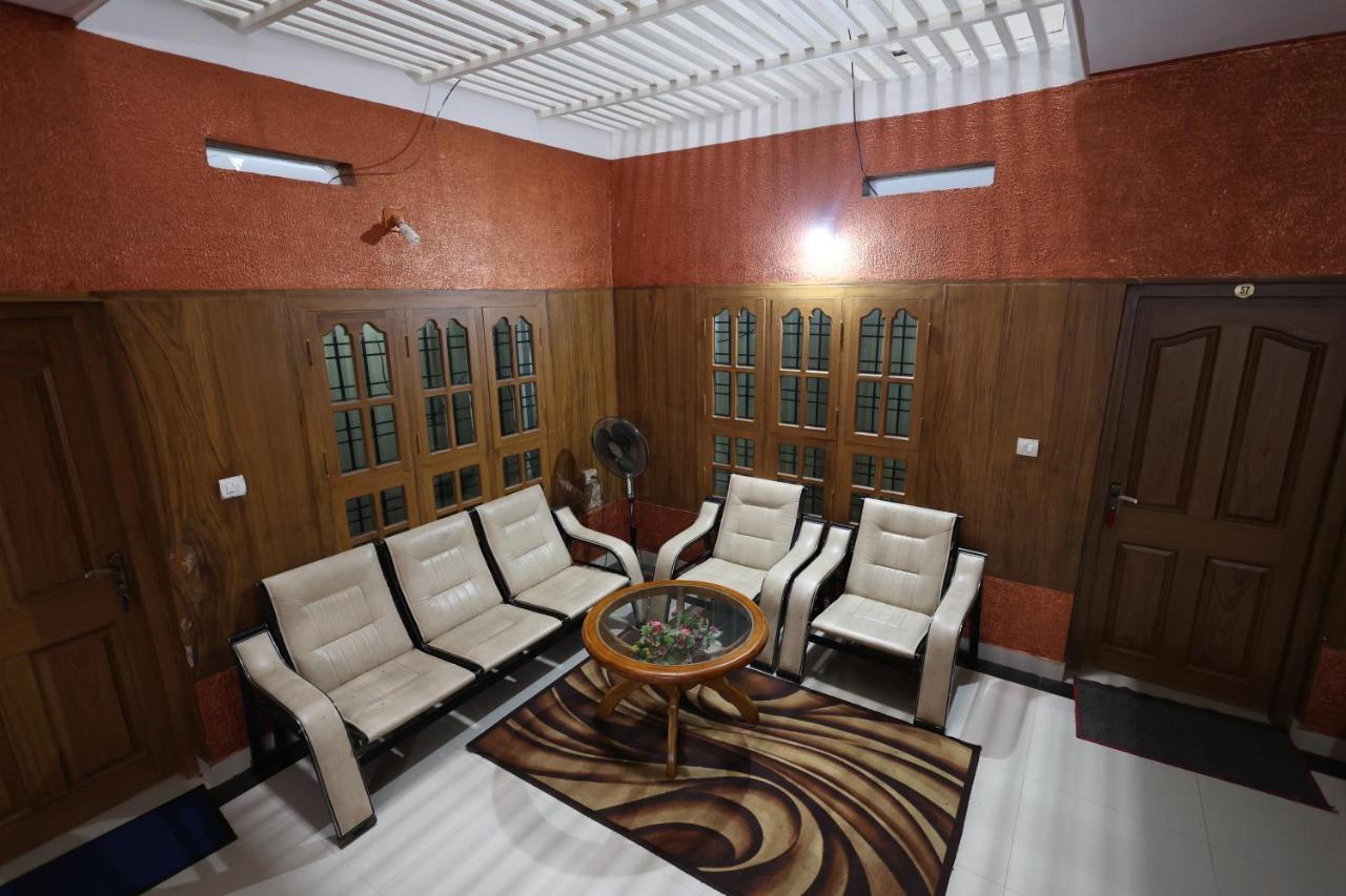 מלון קאלפטה Wayanad Regal Residency מראה חיצוני תמונה