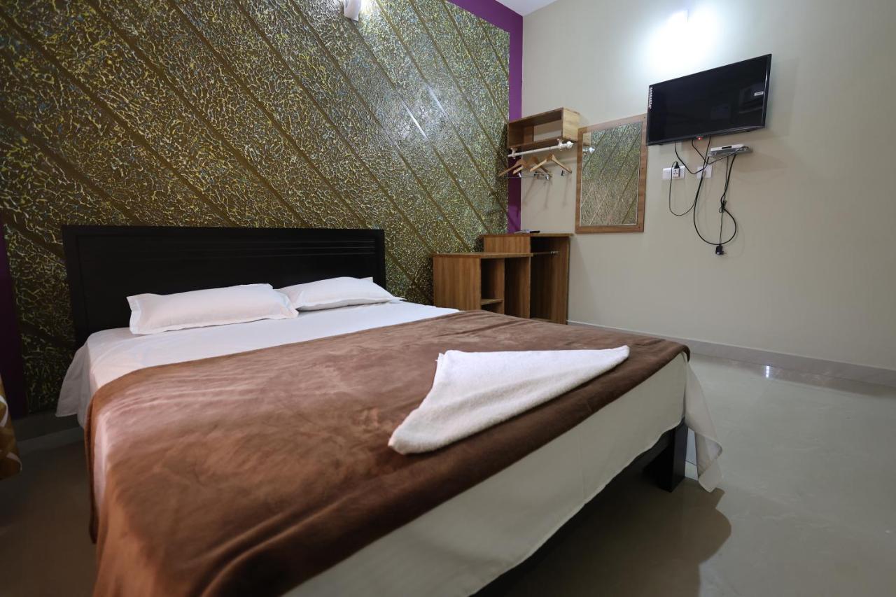 מלון קאלפטה Wayanad Regal Residency מראה חיצוני תמונה
